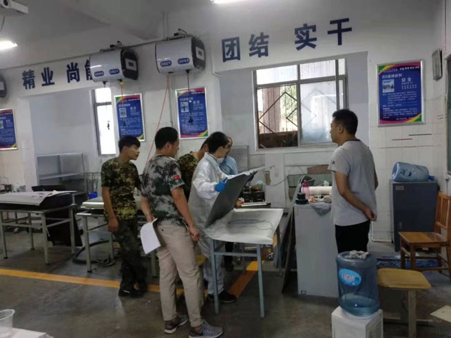 Serie di levigatura senza polvere RMC entra in collegio. Serie di levigatura senza polvere RMC entra in collegio.