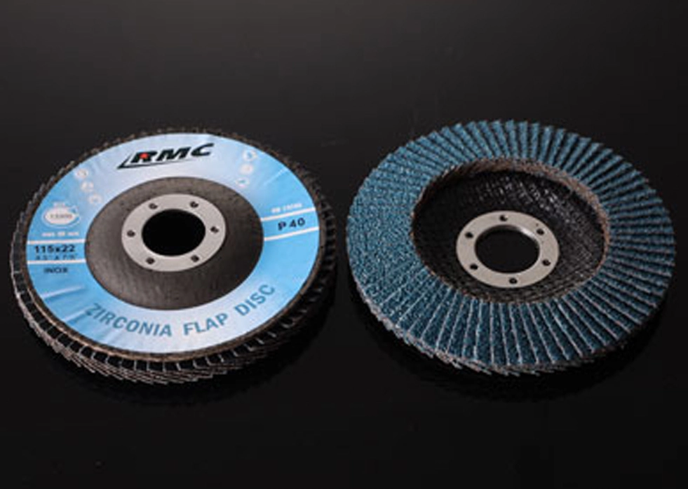 I nastri abrasivi in Zirconia sono adatti per l'uso su tutti i tipi di materiali o vi sono restrizioni?